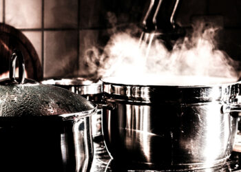 Gefülltes Hendl auf Wiener Art